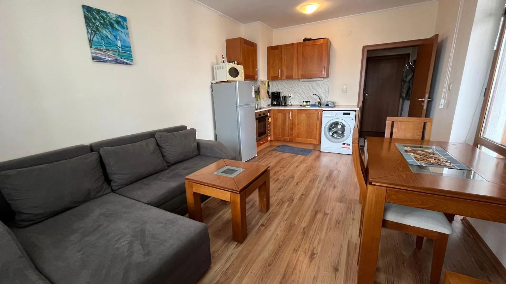 Ski Zone At Gondola, Warm And Cosy, Wifi, Ac, Netflix, Perfect One Bedroom Appartment, Beautiful View 班斯科 0*,  保加利亚